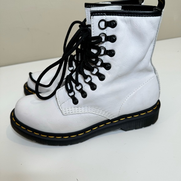 Dr. Marten’s 1460 Virginia Pebbled Leather Laced Boots White Women’s Siz… - Picture 10 of 12